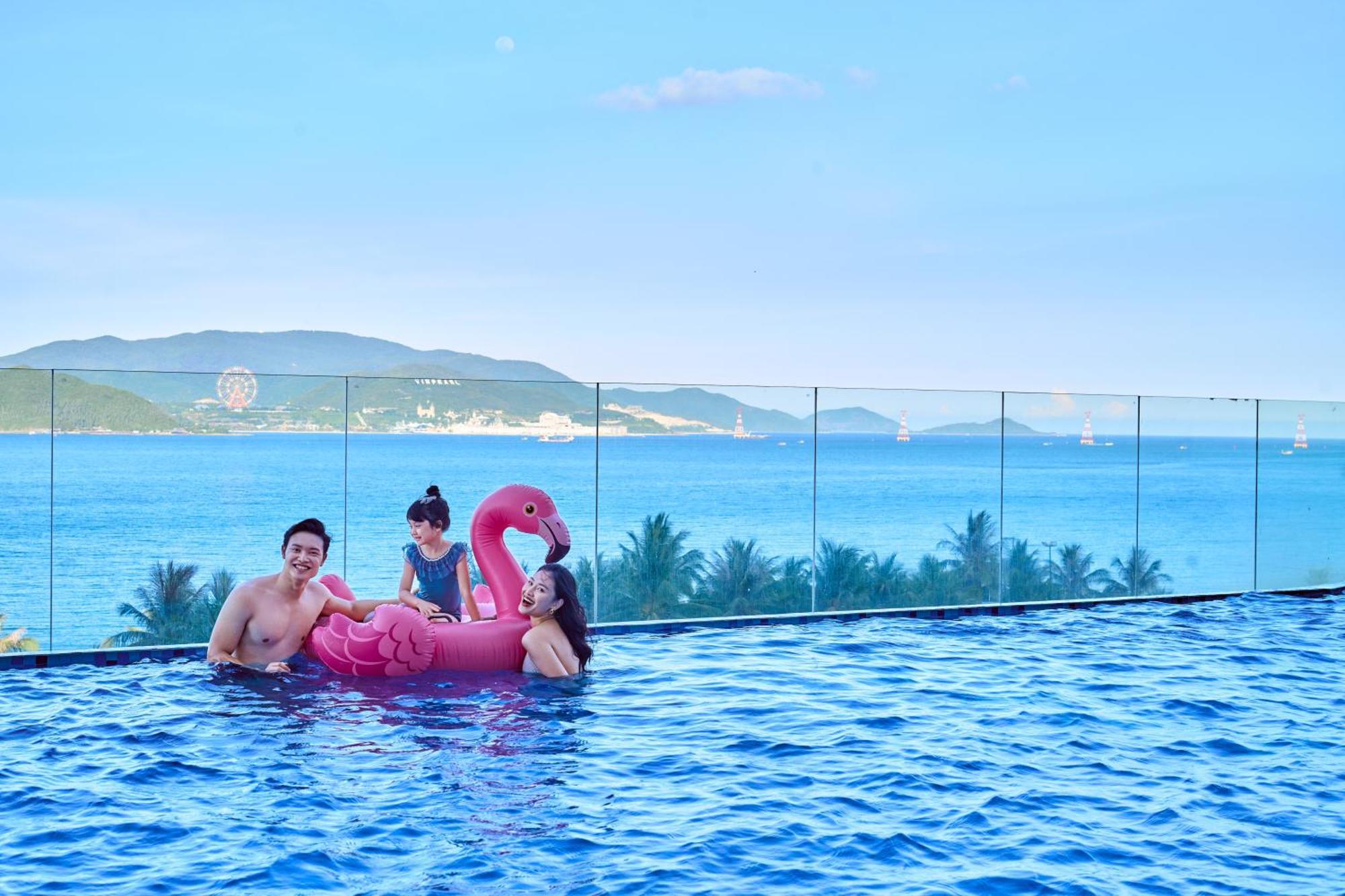 Vinpearl Beachfront Nha Trang Exterior photo
